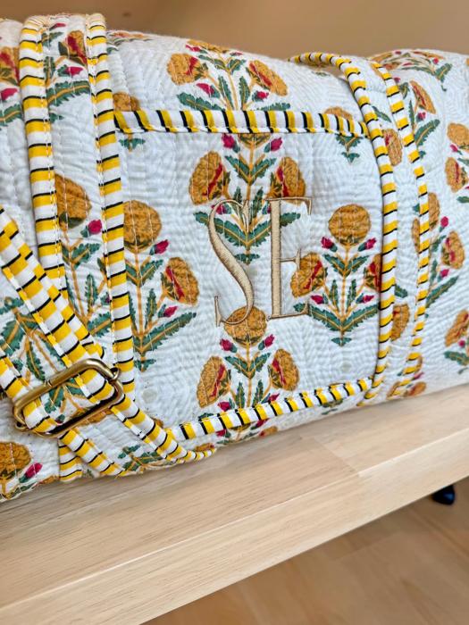 Embroidered Quilted Tote Bag, Monogrammed Duffle Bag Floral, Bridesmaid Gift, Bridal Party Bag, Overnight Bag with Zipper, Gift for Her