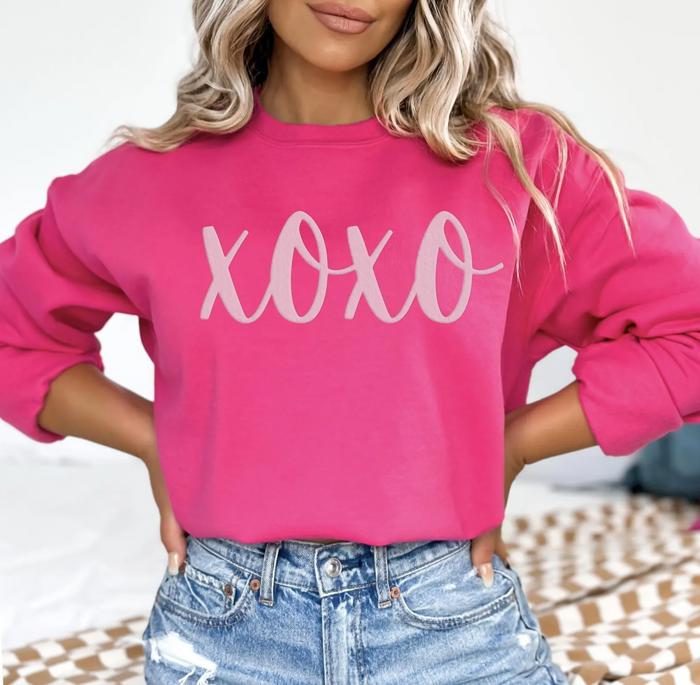 XOXO Light Pink Cursive Puff Print Sweatshirt, Pink Cursive XOXO, Valentine's Day Sweatshirt, Cozy Crewneck