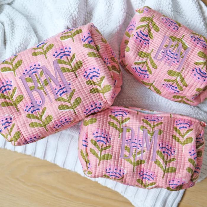 Personalized Block Pattern Floral Makeup Bag, Custom Gift Bridesmaid Gifts Embroidered Quilted Toiletry Pouch, Travel Cosmetic Case Gift