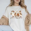  Just a Cozy Goose Fall Graphic Tee, Neutral Autumn Goose Shirt with Pumpkins and Flowers, Cute Fall Comfort Colors T-Shirt for Women