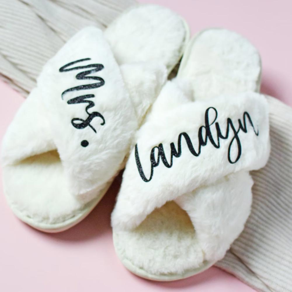 Personalized Bridal Slipper Bridesmaid Gifts Bridal Shower Bachelorette Hen Fluffy Slippers Gifts for Mom Birthdays Bride Gift Bride Slipper