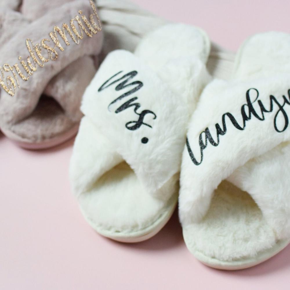 Personalized Bridal Slipper Bridesmaid Gifts Bridal Shower Bachelorette Hen Fluffy Slippers Gifts for Mom Birthdays Bride Gift Bride Slipper