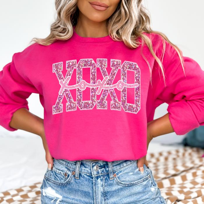 XOXO Pink Print Valentine's Day Sweatshirt, Valentine's T-Sweatshirt for Women, Valentine's Day Sweatshirt (Faux Sequin)