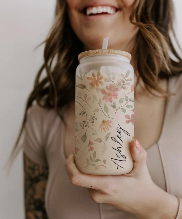 Personalized Iced Coffee Cup Floral Shell, Custom Can Glass with Lid and Straw, Bridesmaid Gift, Bachelorette Glass Cup, Bridesmaid Proposal