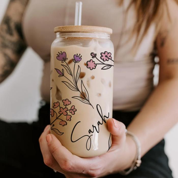 Personalized Iced Coffee Cup Floral Retro, Custom Can Glass with Lid and Straw, Bridesmaid Gift, Bachelorette Glass Cup, Bridesmaid Proposal