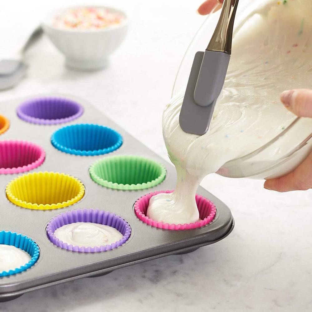 12 Reusable Silicone Baking Cups