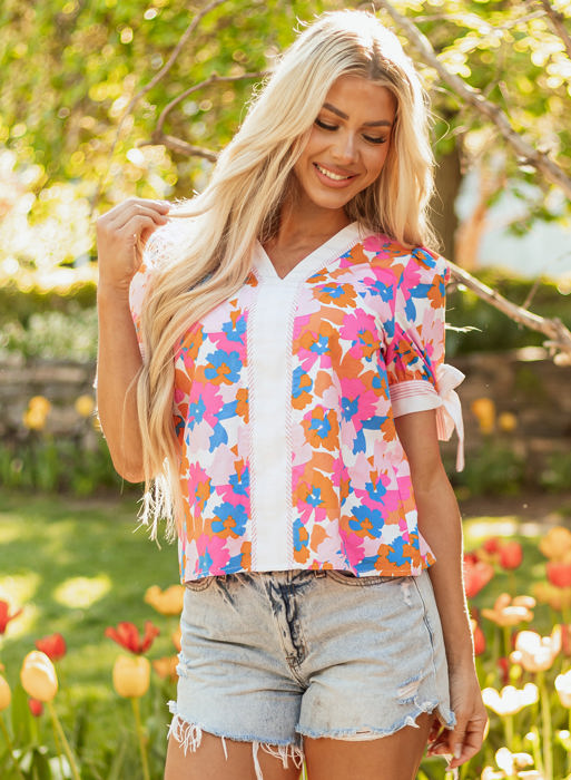 Aleia Floral Knotted Short Sleeve Blouse
