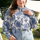  Alora Pattern Print Notch PLUS Shirt