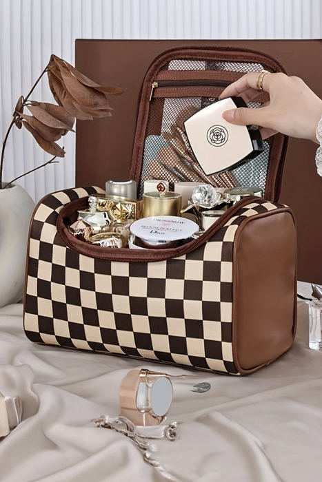 Black Checkered Zipper Makeup Bag