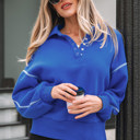  Clover Exposed Seam Chic Sweatshirt
