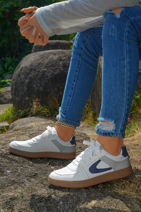 Elizabeth Leather Lace Up Sneakers