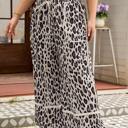  Khaki Exposed Seam Patched Pocket Plus Size Drawstring Leopard Wide Leg Pants