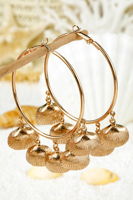 Lyra Vacation Shell Hoop Earrings
