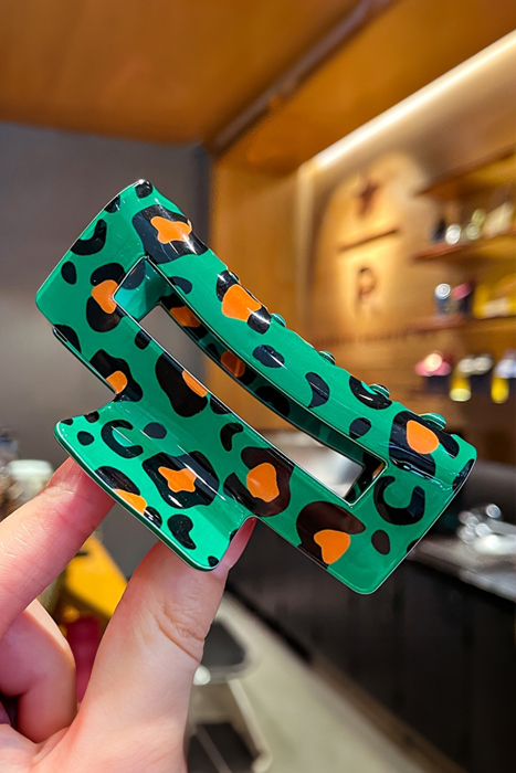 Millie Plastic Hair Claw Clip