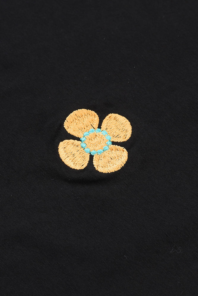 Oaklyn Embroidered Flower Short Puff Sleeve Tee