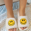  Smile Emoji Graphic Plush Home Slippers