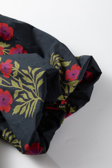 Zoe Contrast Slit Neckline Blouse