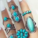 Green Zora 8 Piece Ring Set