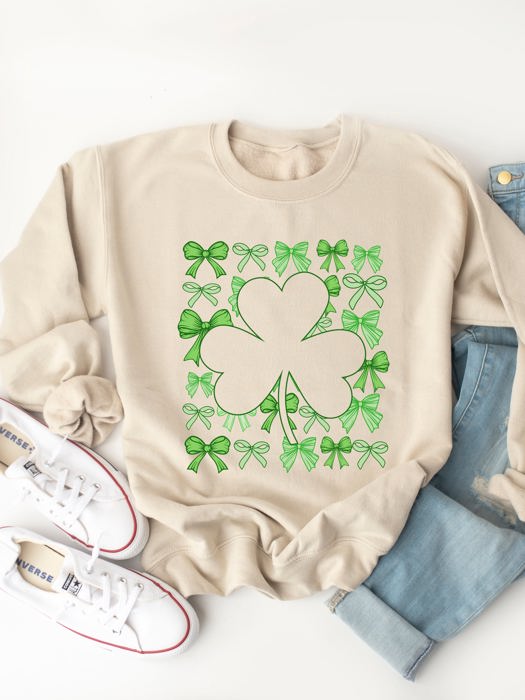 Clover & Bows Graphic Sweatshirt