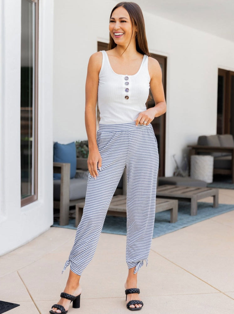 Patterned Ankle Tie Brie Pants