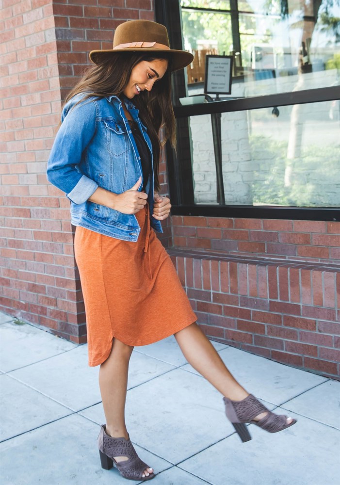 Colorful Tie Waist Weekend Skirt