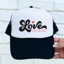  Love is all you need Trucker Hat