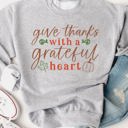 Large Gray Give Thanks With a Grateful Heart Graphic Sweatshirt