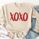 Medium Tan XOXO Graphic Sweatshirt