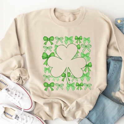 Clover & Bows Graphic Sweatshirt