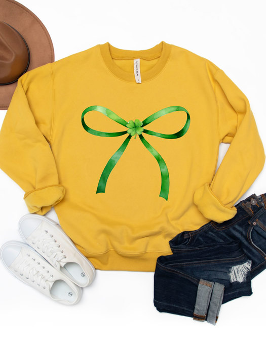 Green Bow and Clover Graphic Sweatshirt 