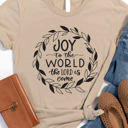  Joy To The World Wreath Graphic Tee