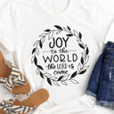  Joy To The World Wreath Graphic Tee