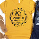  Joy To The World Wreath Graphic Tee