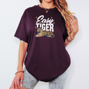  Easy Tiger Graphic Cotton T-Shirt | Bold Tiger Illustration | Fun and Relaxed Style | Motivational Quote Shirt | Gift | Trendy Retro Design