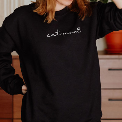 Cat Mom Small Letters Sweatshirt