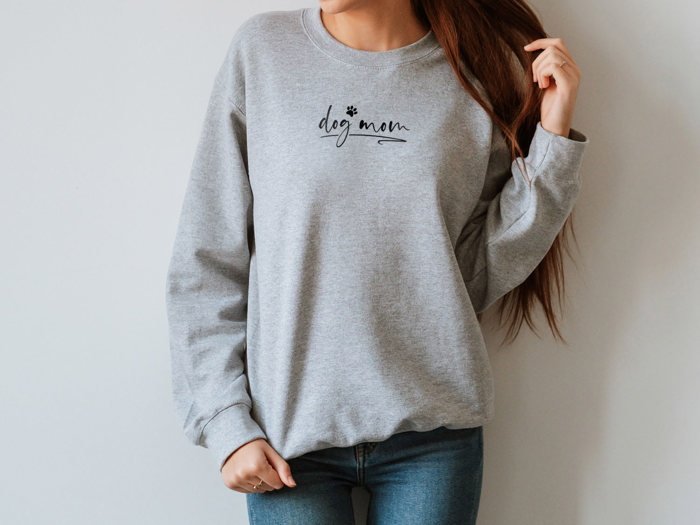 Dog Mom Small Letters Sweatshirt