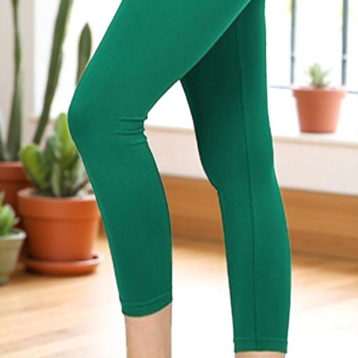 Zenana Tummy Control Capri Leggings