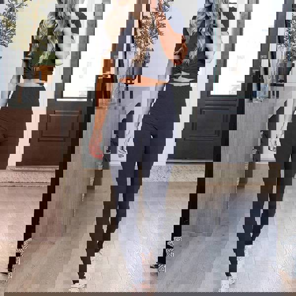 PERFECT FORM TOPS & LEGGINGS L セット PERFECT FORM TOPS & LEGGINGS L セット Leggings & Top Set – High