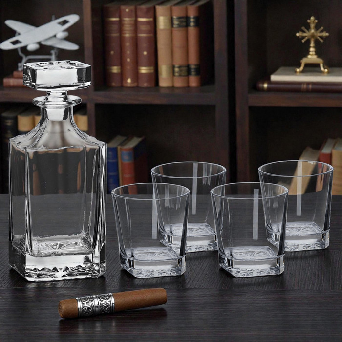 Personalized Whiskey Decanter Set | Custom Engraved Square Decanter with 4 Rocks Glasses | Valentine's Day Gift