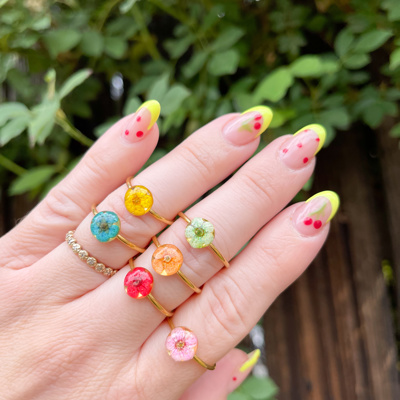 Dried floral resin ring 