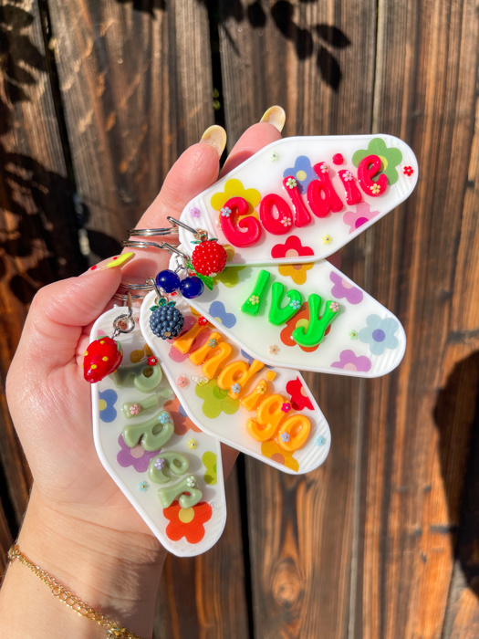 Custom groovy keychain | back to school | name tag 