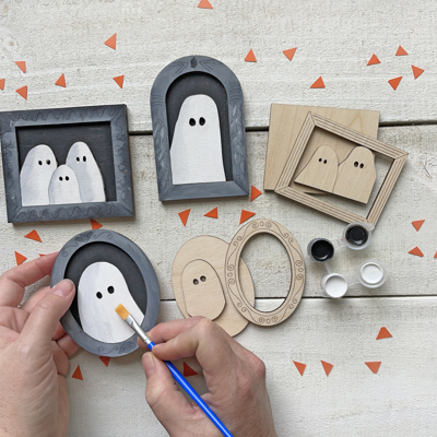 Ghost Frames Decorating Craft - Paint and Brushes Included - Set of 5 Frames