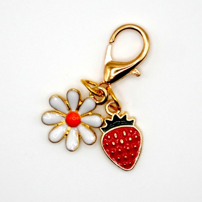 Strawberry & Daisy Bag Charm & Keychain