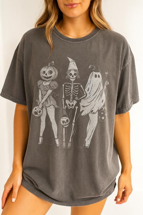 Halloween Ladies Oversized Graphic Tee, Comfort Color, Vintage Shirt