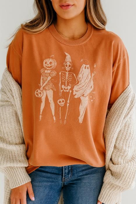 Halloween Ladies Oversized Graphic Tee, Comfort Color, Vintage Shirt