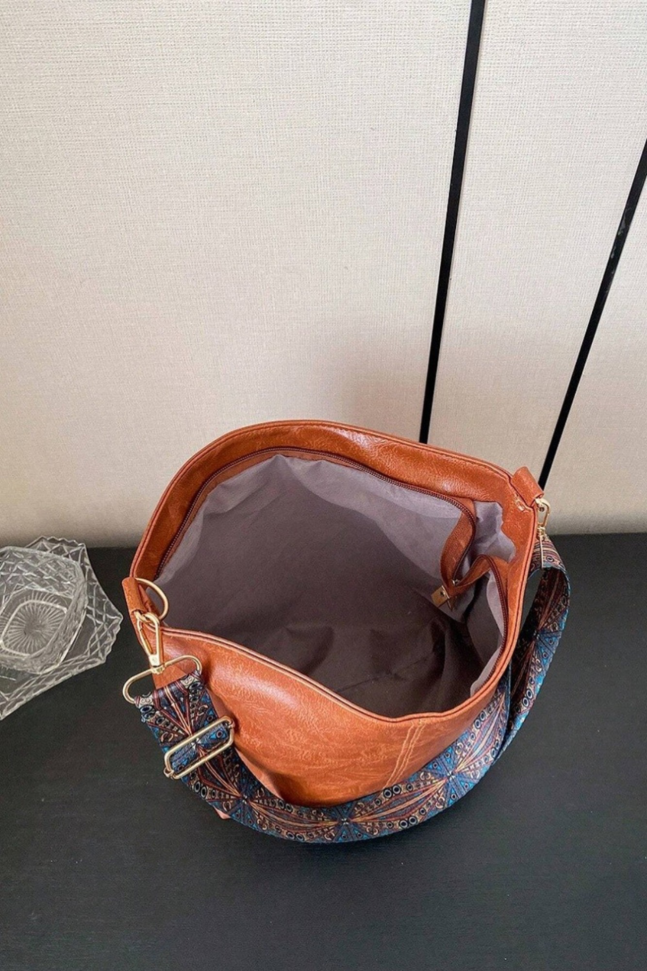 Retro Pattern Vegan Leather Crossbody Bag Jane