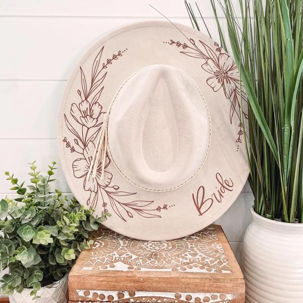 Bridal Floral Burned Hat, Floral Engraved Cowboy Hat, Bachelorette Party Hat, Nashville Bachelorette Hat, Nash Bash Hat, Engagement Gift