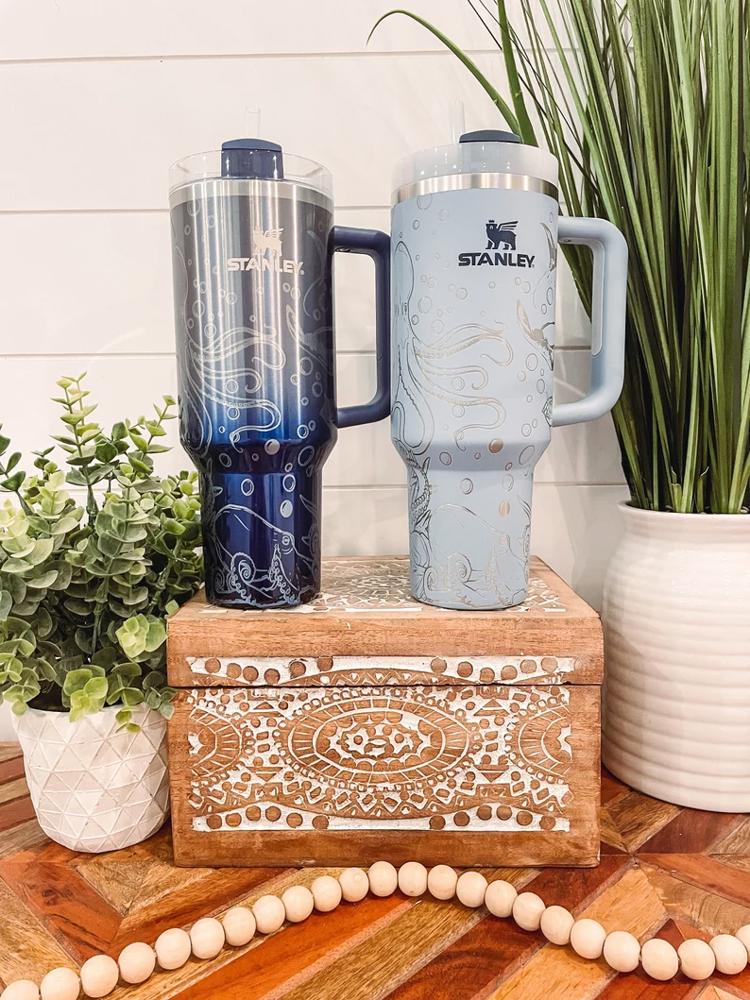 Sea Life Stanley Tumbler 40oz, Stanley Travel Mug, Engraved Tumbler, Engraved Ocean Tumbler, Sea Turtle Mug, Octopus Travel Mug with handle, Beach Cup