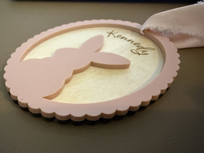 Scalloped Easter Egg Basket Tag