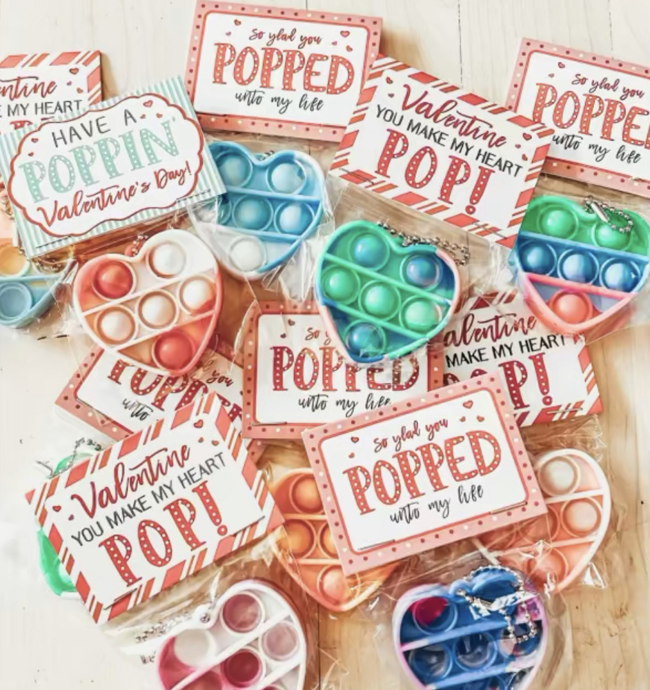 Non-Sugar Pop-It Valentine Keychain Gift | 10 Pack